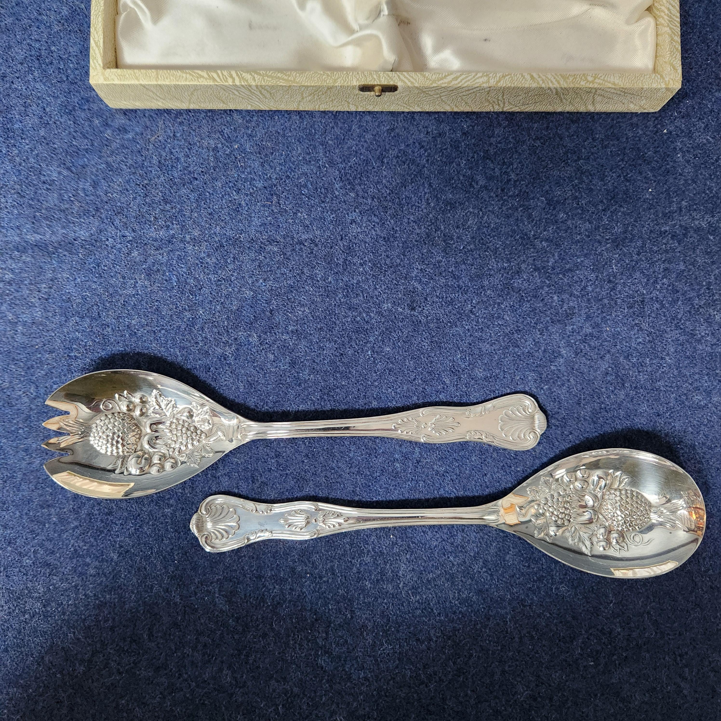 Viners Cased Silver Plated Salad Servers