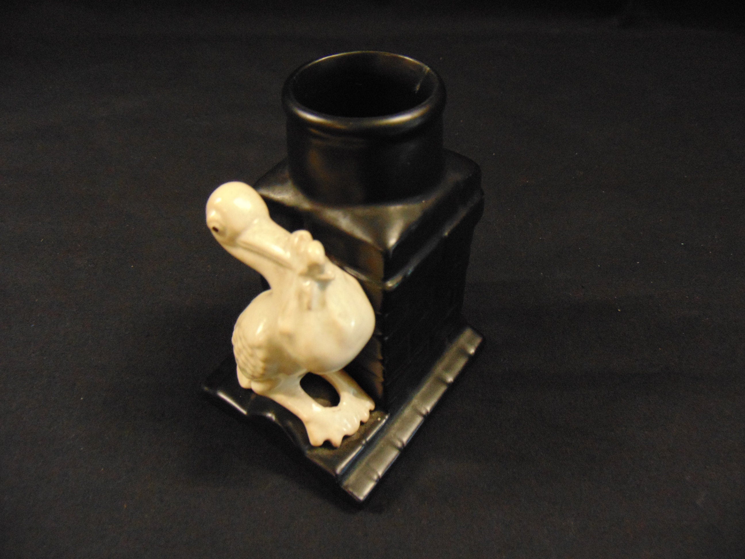 Art Deco SylvaC Spill Vase - Pelican on a Chimney - Model No. 2425