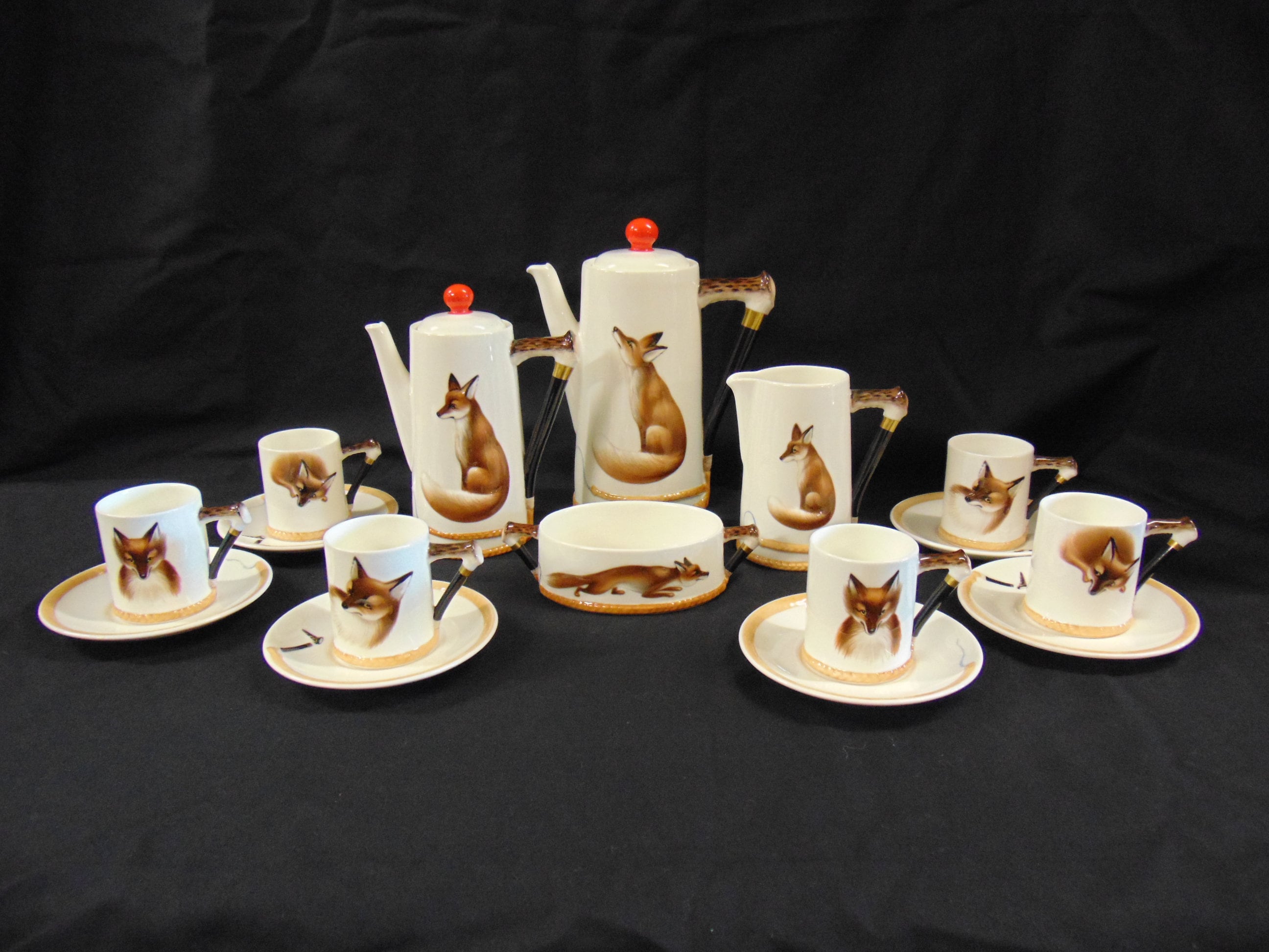 Royal Doulton Reynard The Fox  Complete Coffee Service H4927
