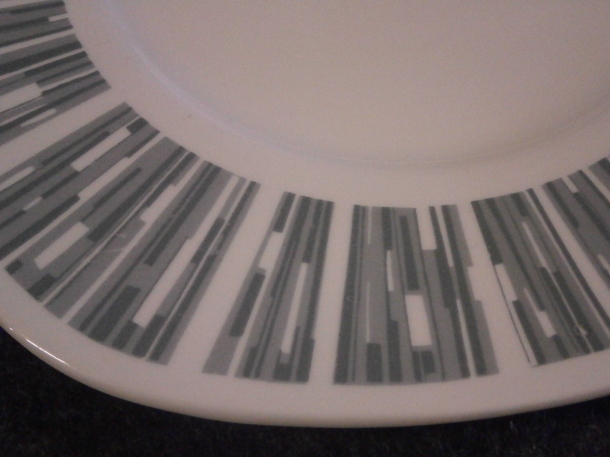 Tuscan 'Manhattan' Cake/Sandwich PLate