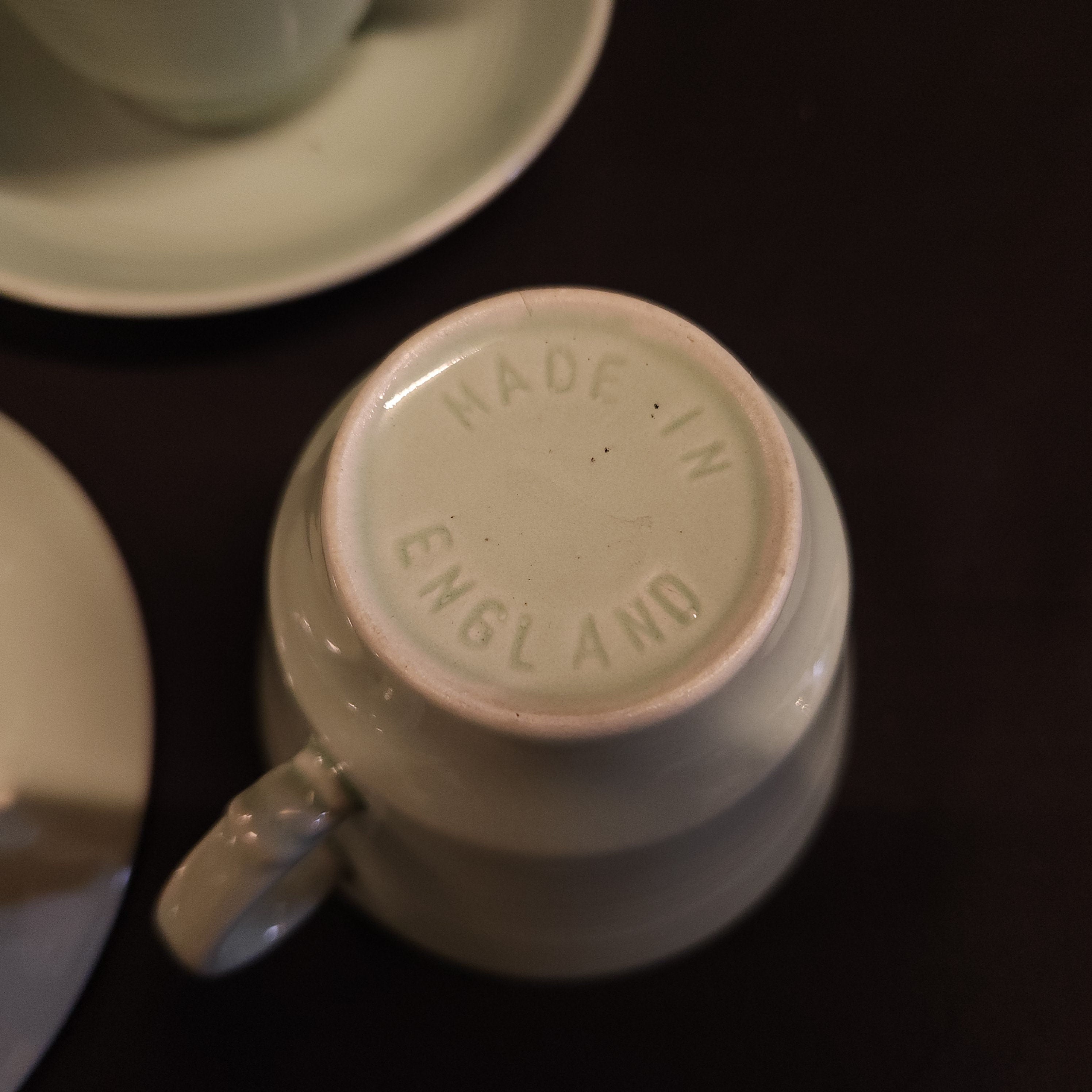 Woods Beryl Ware Cups & Saucers x 6