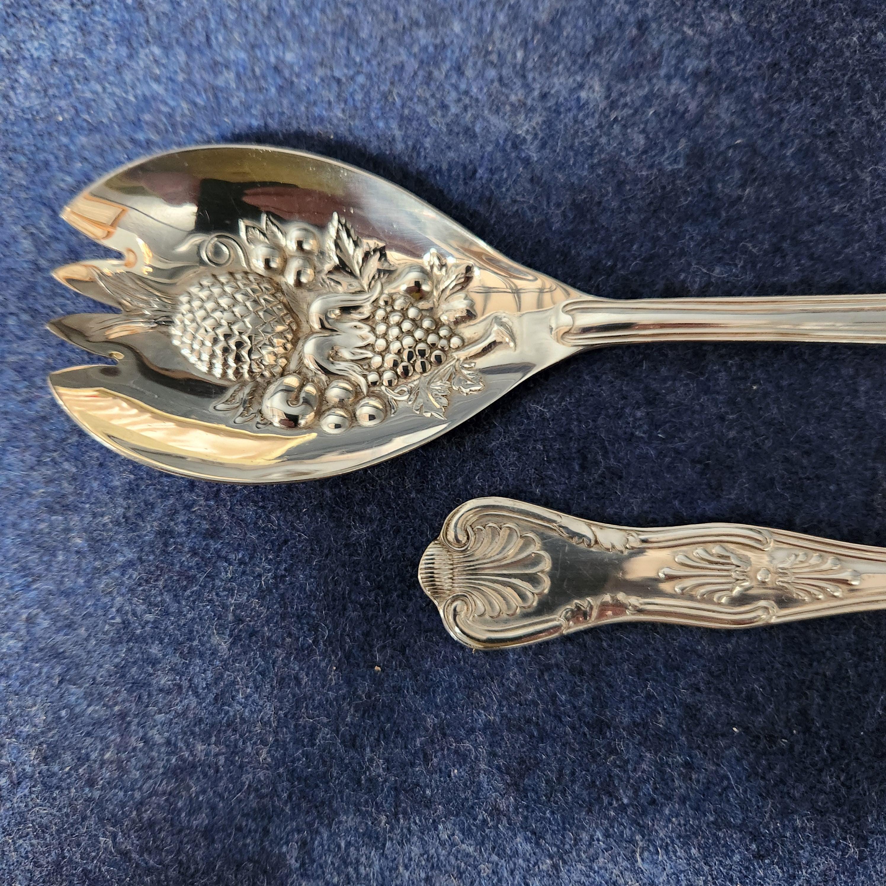 Viners Cased Silver Plated Salad Servers