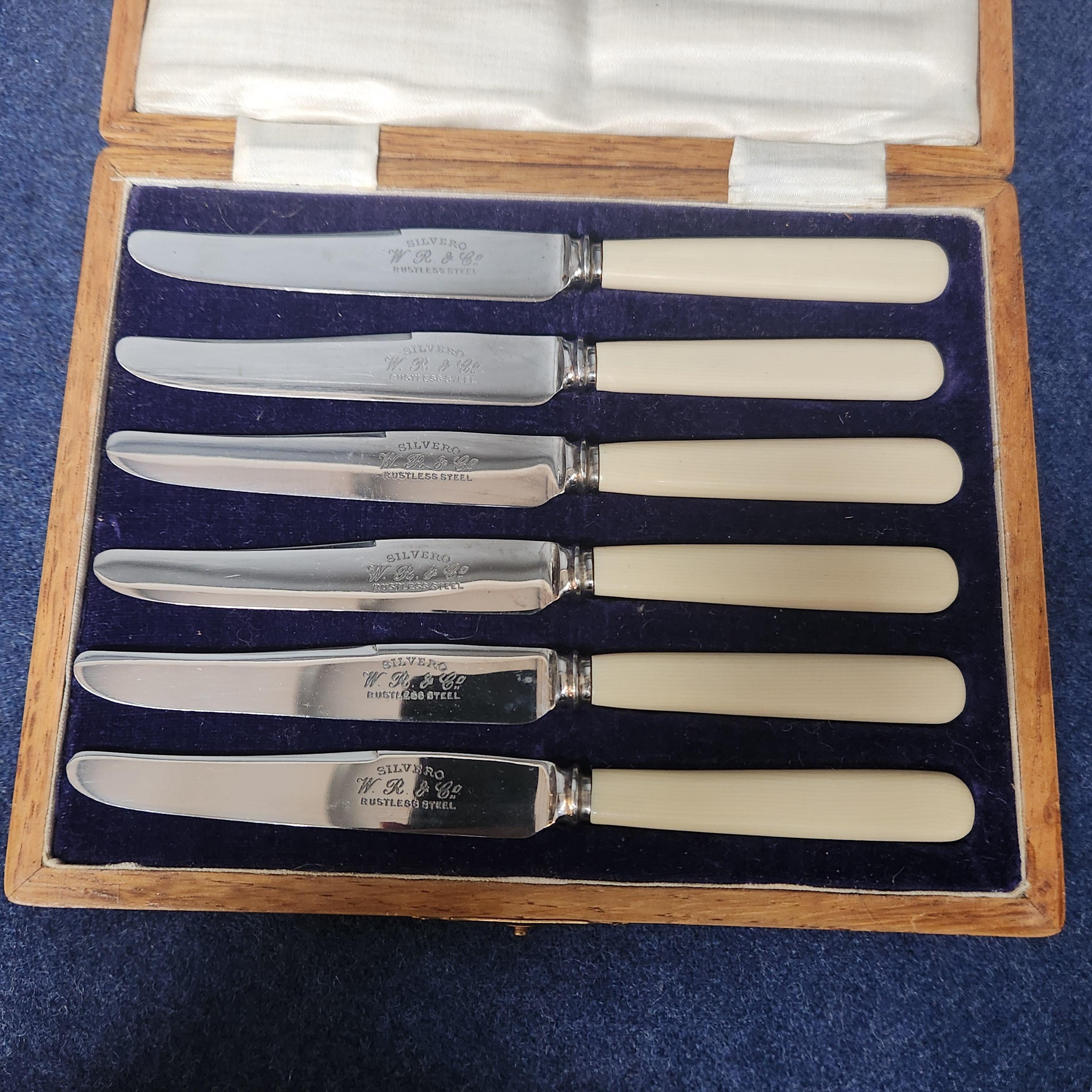 Cased Set of Dessert Cutlery