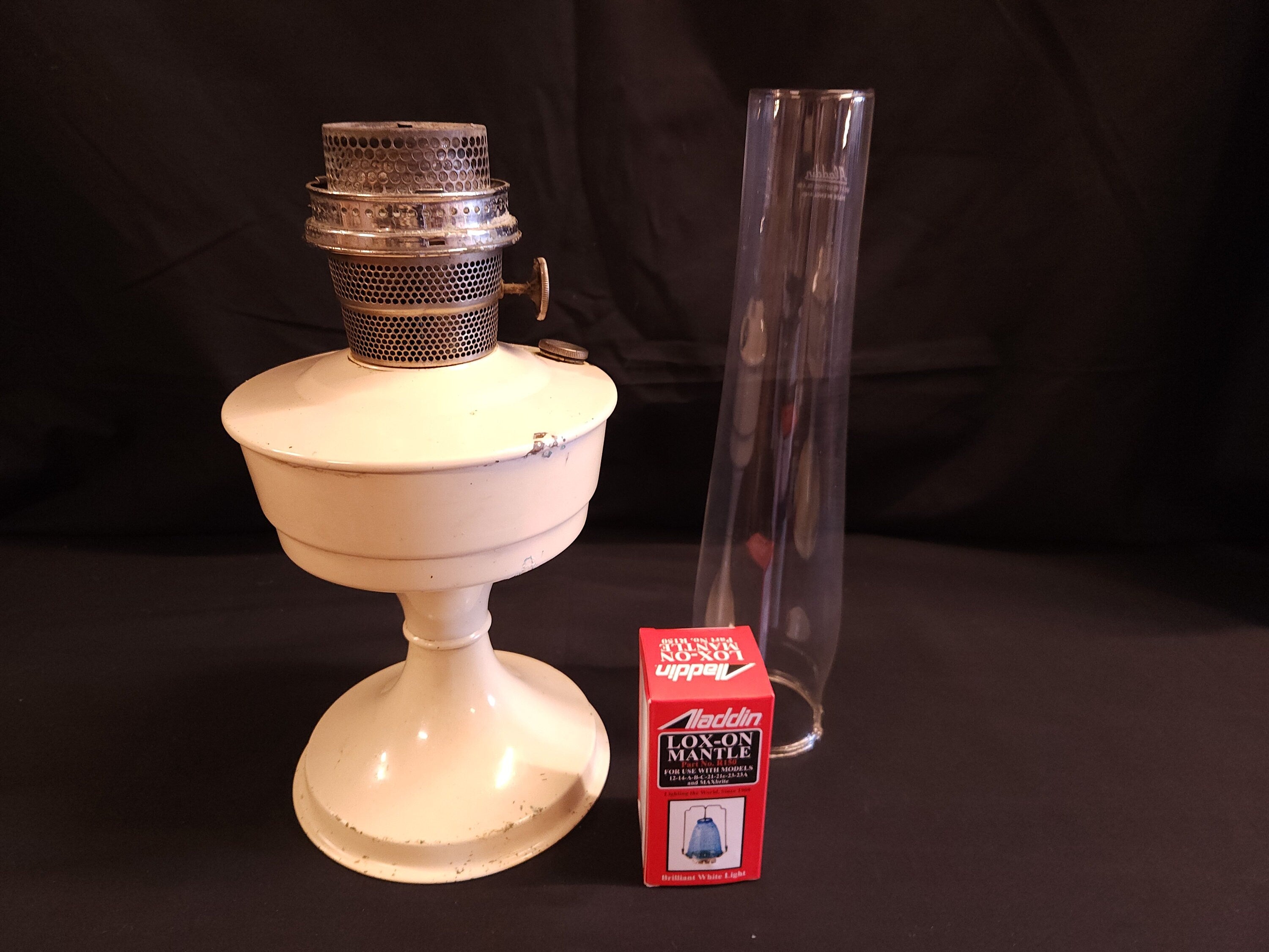 Vintage Aladdin Oil Lamp