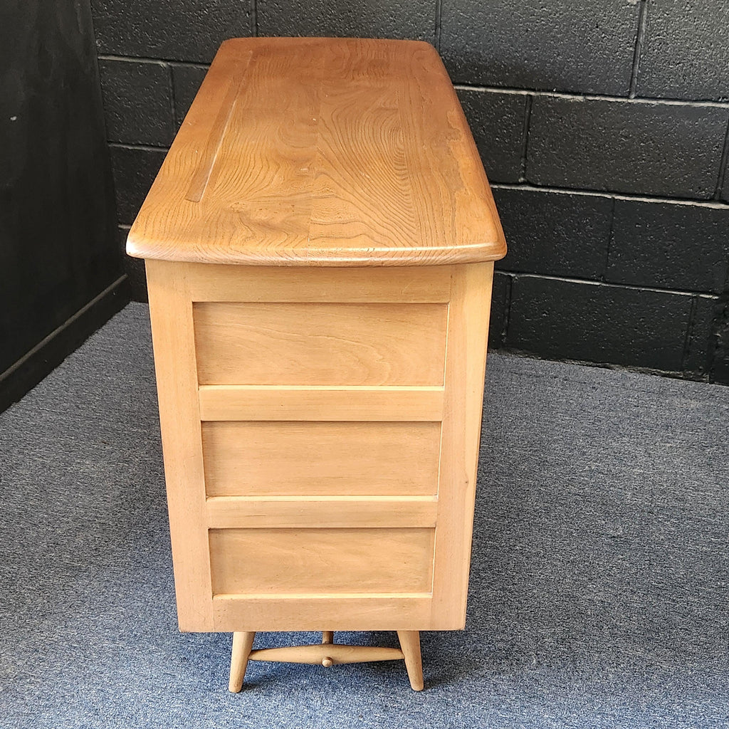 Model 361 Ercol Elm Sideboard, Lucian Ercolani Circa 1957-1972